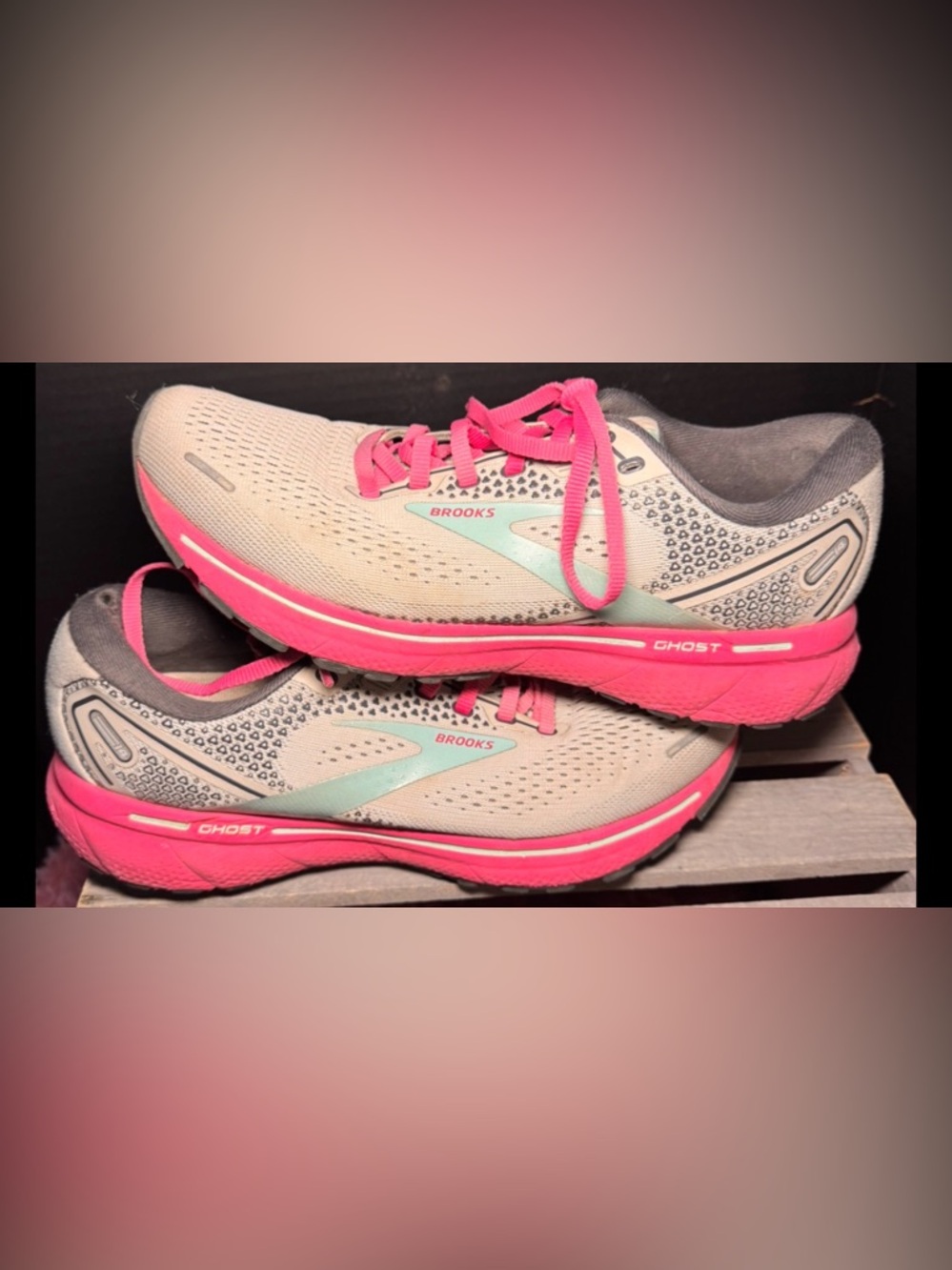 Brooks Womens Ghost 14 1203561B024 Gray Running Shoes Sneakers Size 9.5 B